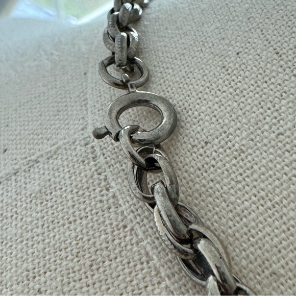 Vintage Articulated Fish Pendant Necklace - Picture 4 of 8